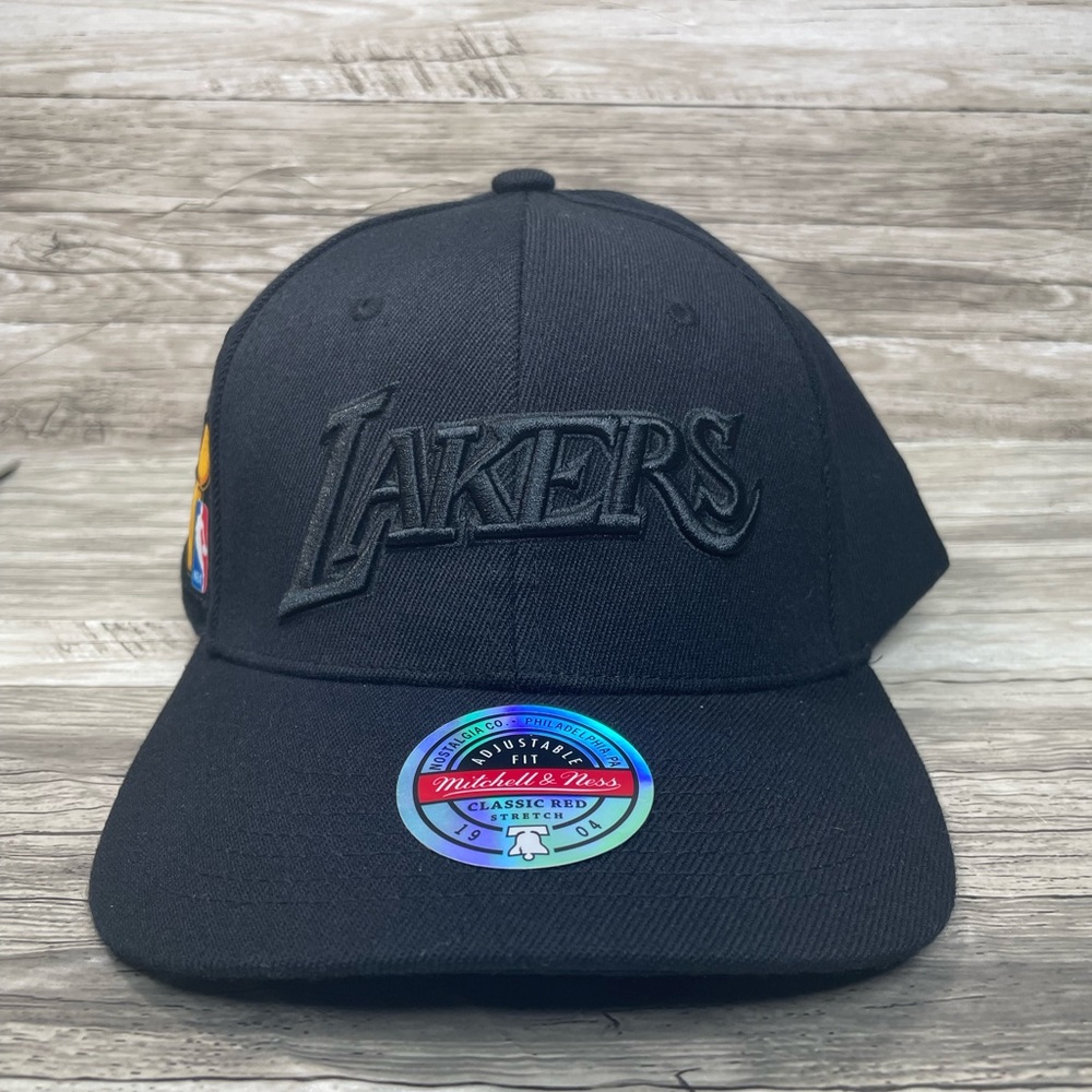 New Mitchell & Ness Los Angeles Lakers LA Patches NBA 2010 Championship Snapback